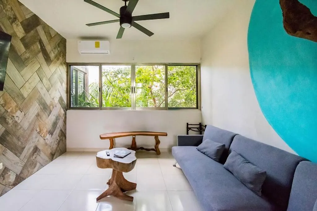 Cenote Penthouse Terraza & Jacuzzi Panoramicos, Muy Amplio, 2 Pisos Para Tu Uso Personal Y Exclusivo, 3 Recamaras, Excelente Ubicacion, La Playa Y La Quinta Av Caminando A 10 Minutos, Cerca De Restaurantes, Bares, Bancos, Nomadas Digitales 150 Mbps Playa del Carmen Appartamento