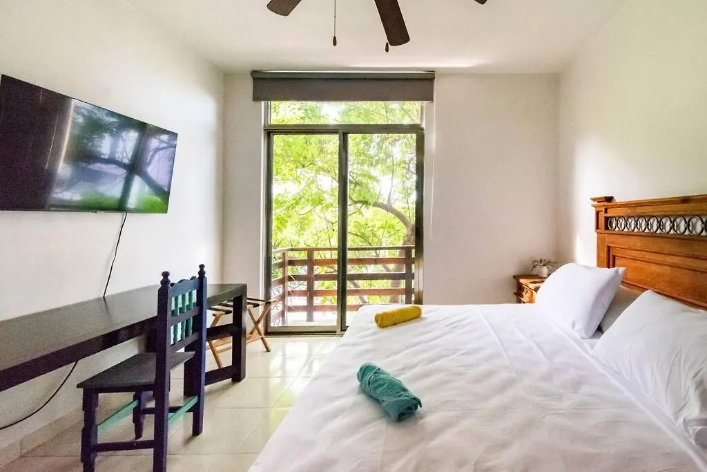 Appartamento Cenote Penthouse Terraza & Jacuzzi Panoramicos, Muy Amplio, 2 Pisos Para Tu Uso Personal Y Exclusivo, 3 Recamaras, Excelente Ubicacion, La Playa Y La Quinta Av Caminando A 10 Minutos, Cerca De Restaurantes, Bares, Bancos, Nomadas Digitales 150 Mbps Playa del Carmen Messico